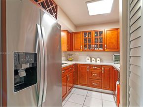 2075 SW 122nd Ave 306, Miami FL 33175