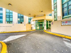 2075 SW 122nd Ave 306, Miami FL 33175
