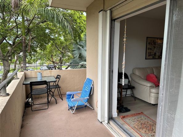 Undisclosed Address #A11896115, Kendall FL 33143
