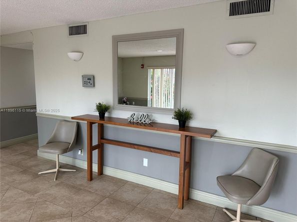 Undisclosed Address #A11896115, Kendall FL 33143