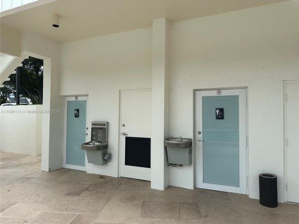 Undisclosed Address #A11896115, Kendall FL 33143