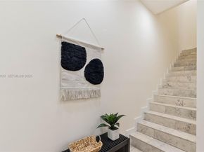 349 Madeira Ave 349, Coral Gables FL 33134