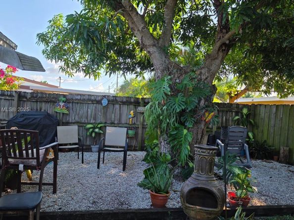 2933 NE 12th Ter, Pompano Beach FL 33064