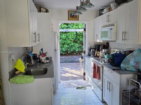 2933 NE 12th Ter, Pompano Beach FL 33064