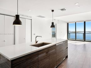 460 NE 28th St 2707, Miami FL 33137