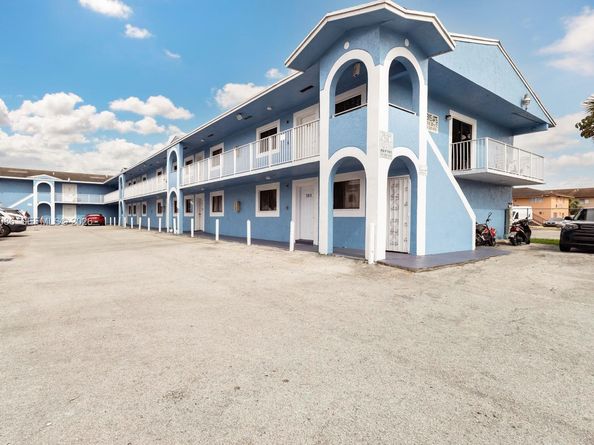 6305 W 22nd Ct, Hialeah FL 33016
