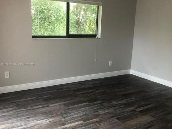 8810 SW 132nd Pl 404DN, Miami FL 33186