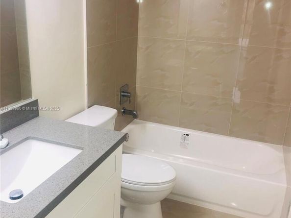 8810 SW 132nd Pl 404DN, Miami FL 33186