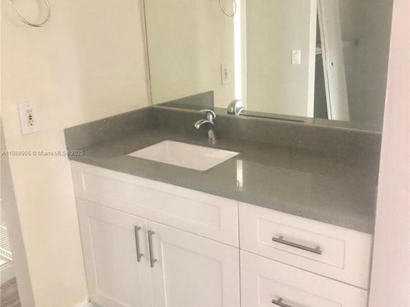 8810 SW 132nd Pl 404DN, Miami FL 33186