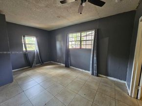 325 SW 80th Ter, North Lauderdale FL 33068