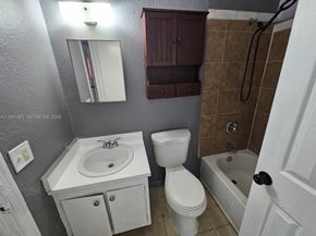 325 SW 80th Ter, North Lauderdale FL 33068