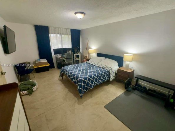 7100 SW 112th Pl, Miami FL 33173