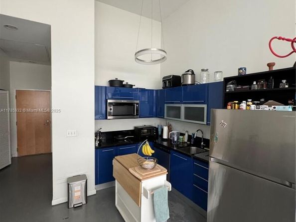253 NE 2nd St 324, Miami FL 33132