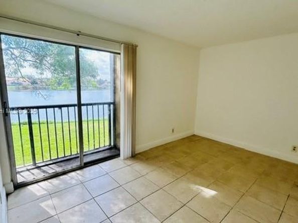 8560 N Sherman Cir 206, Miramar FL 33025