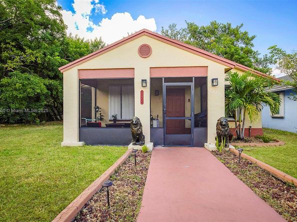 12235 SW 202nd St, Miami FL 33177