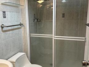 20500 W Country Club Dr 715, Aventura FL 33180