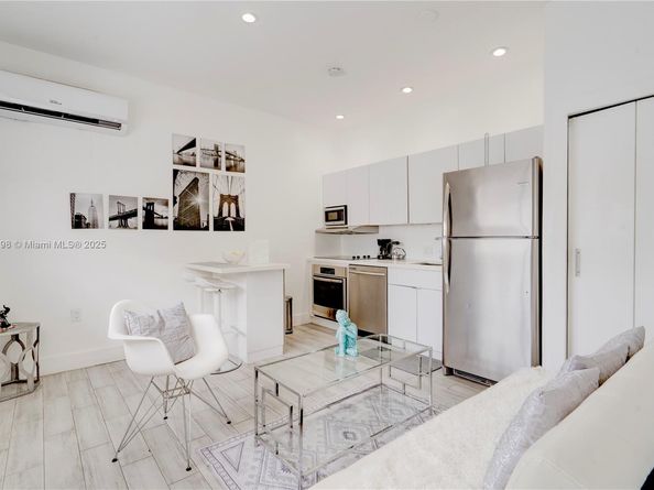 901 SW 79th Ave, Miami FL 33144