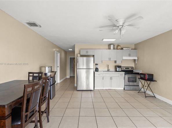 538 NW 18th Ave, Fort Lauderdale FL 33311