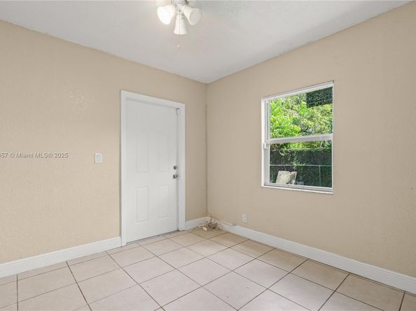 538 NW 18th Ave, Fort Lauderdale FL 33311