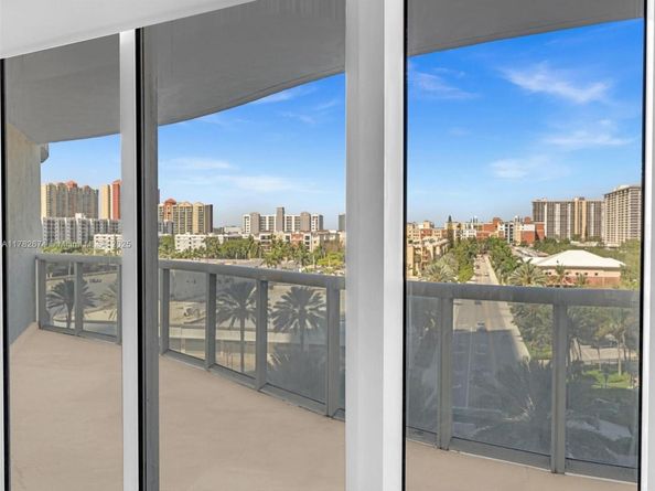 17201 Collins Ave 704, Sunny Isles Beach FL 33160