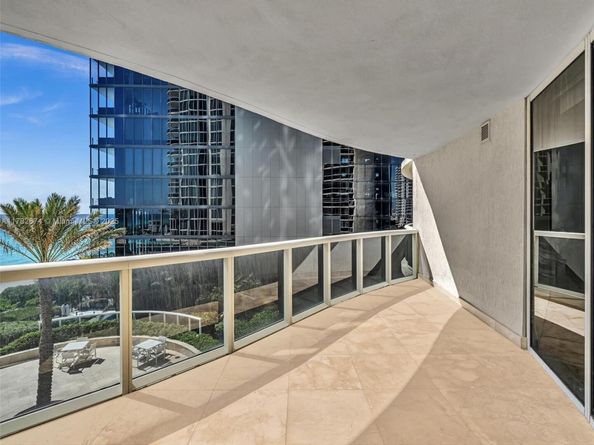 17201 Collins Ave 704, Sunny Isles Beach FL 33160