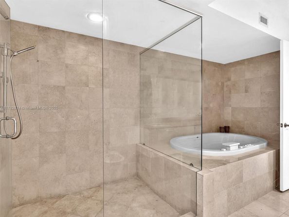 17201 Collins Ave 704, Sunny Isles Beach FL 33160