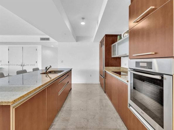 17201 Collins Ave 704, Sunny Isles Beach FL 33160