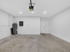 619 NE 5th St, Florida City FL 33034