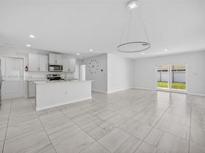 619 NE 5th St, Florida City FL 33034