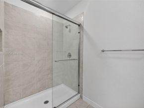 619 NE 5th St, Florida City FL 33034