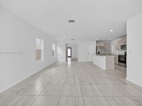 619 NE 5th St, Florida City FL 33034