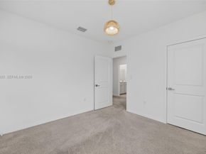619 NE 5th St, Florida City FL 33034
