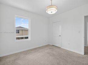 619 NE 5th St, Florida City FL 33034