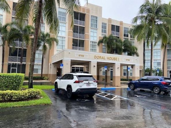 9755 NW 52nd St 318, Doral FL 33178