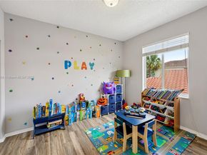 1745 NW 77th Ave, Pembroke Pines FL 33024