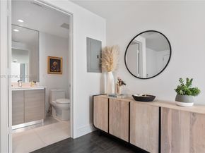 460 NE 28th St 808, Miami FL 33137