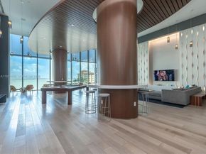 460 NE 28th St 808, Miami FL 33137