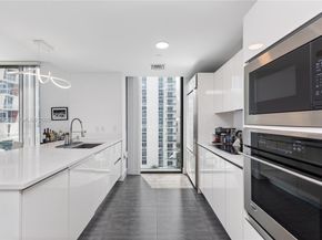 460 NE 28th St 808, Miami FL 33137