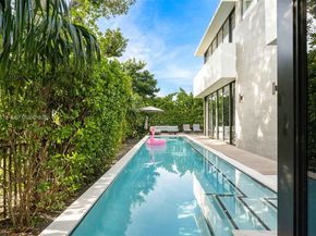 121 2nd Dilido Ter. Share A, Miami Beach FL 33139