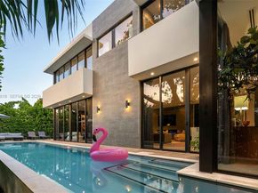 121 2nd Dilido Ter. Share A, Miami Beach FL 33139