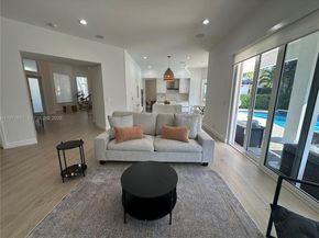 2556 Jardin Mnr, Weston FL 33327