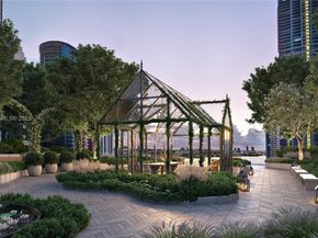 99 SE 5TH 7102, Miami FL 33131