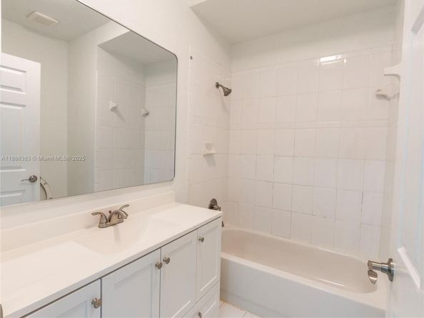 13761 SW 274th Ter, Homestead FL 33032