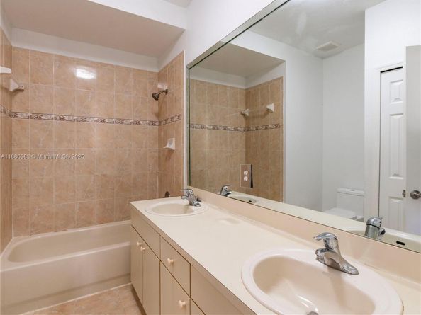 13761 SW 274th Ter, Homestead FL 33032