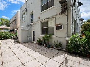 119 Menores Ave 7A, Coral Gables FL 33134