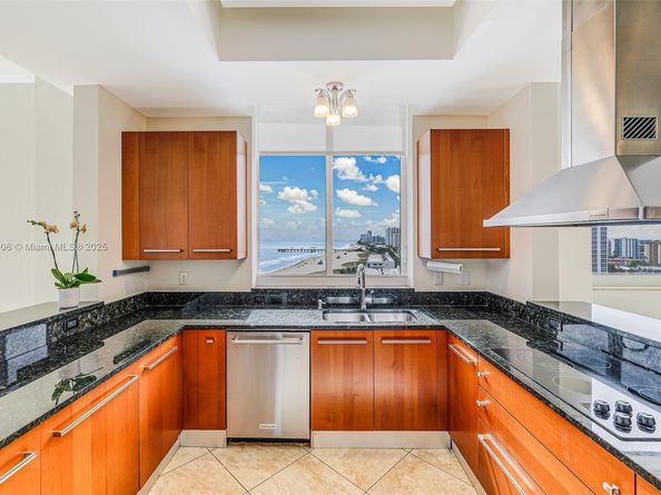 704 N Ocean Blvd 1001, Pompano Beach FL 33062