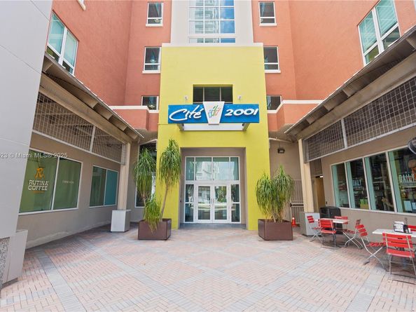 2001 Biscayne Blvd 2201, Miami FL 33137