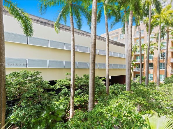 2001 Biscayne Blvd 2201, Miami FL 33137