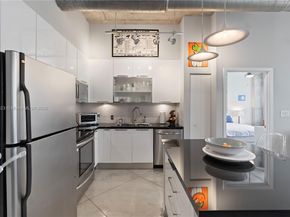 2001 Biscayne Blvd 2201, Miami FL 33137