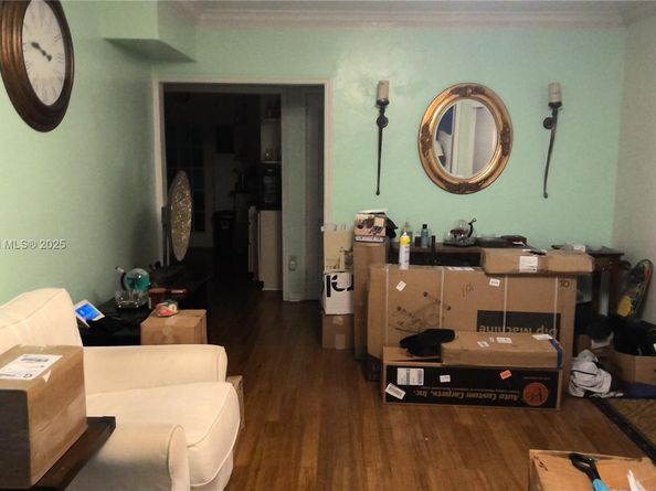 841 NE 139th St, North Miami FL 33161